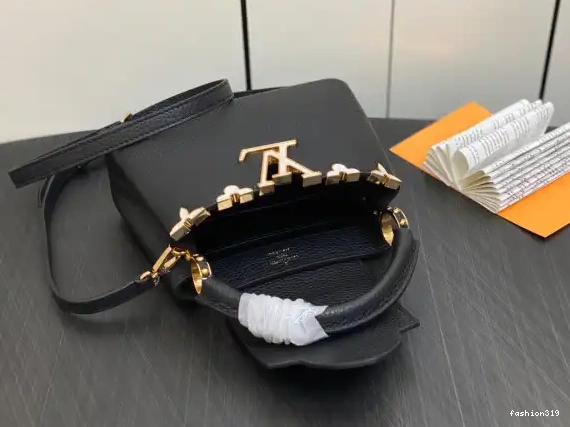 CAPUCINES VUITTON LOUIS BB 0422